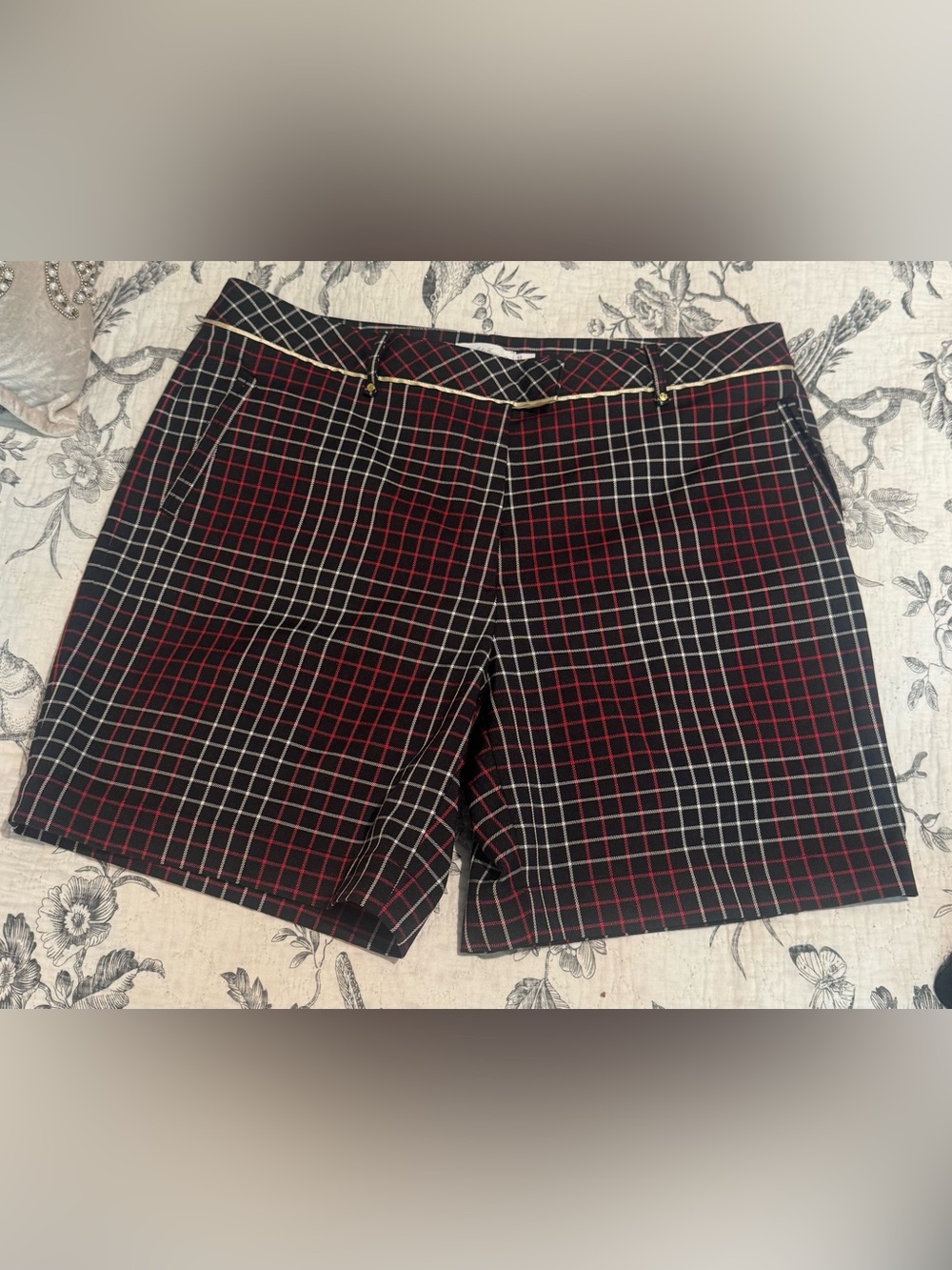 Lady Hagen Black Plaid Golf Shorts with Red and White Windowpane Sz 14